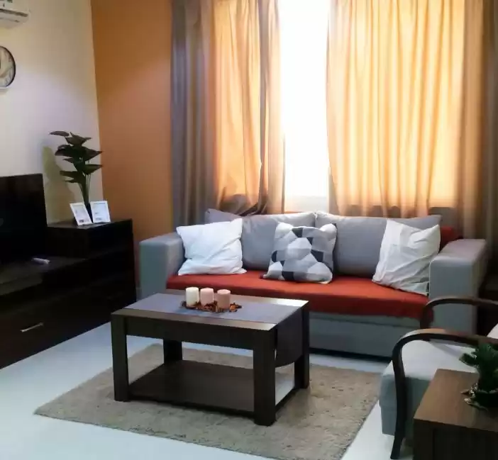 Résidentiel Propriété prête 1 chambre F / F Appartement  a louer au Al-Sadd , Doha #13591 - 1  image 